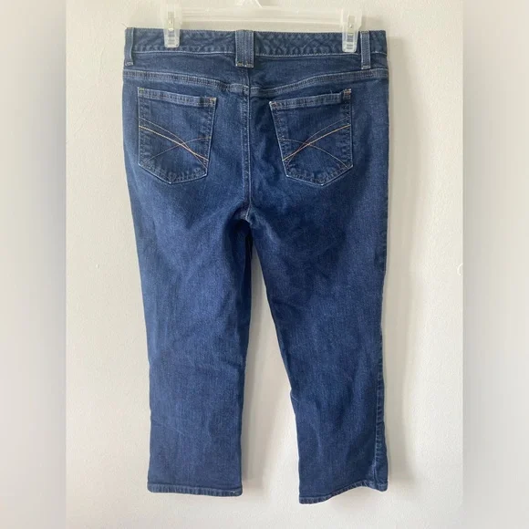 Mom Jeans - Picture 4 of 4